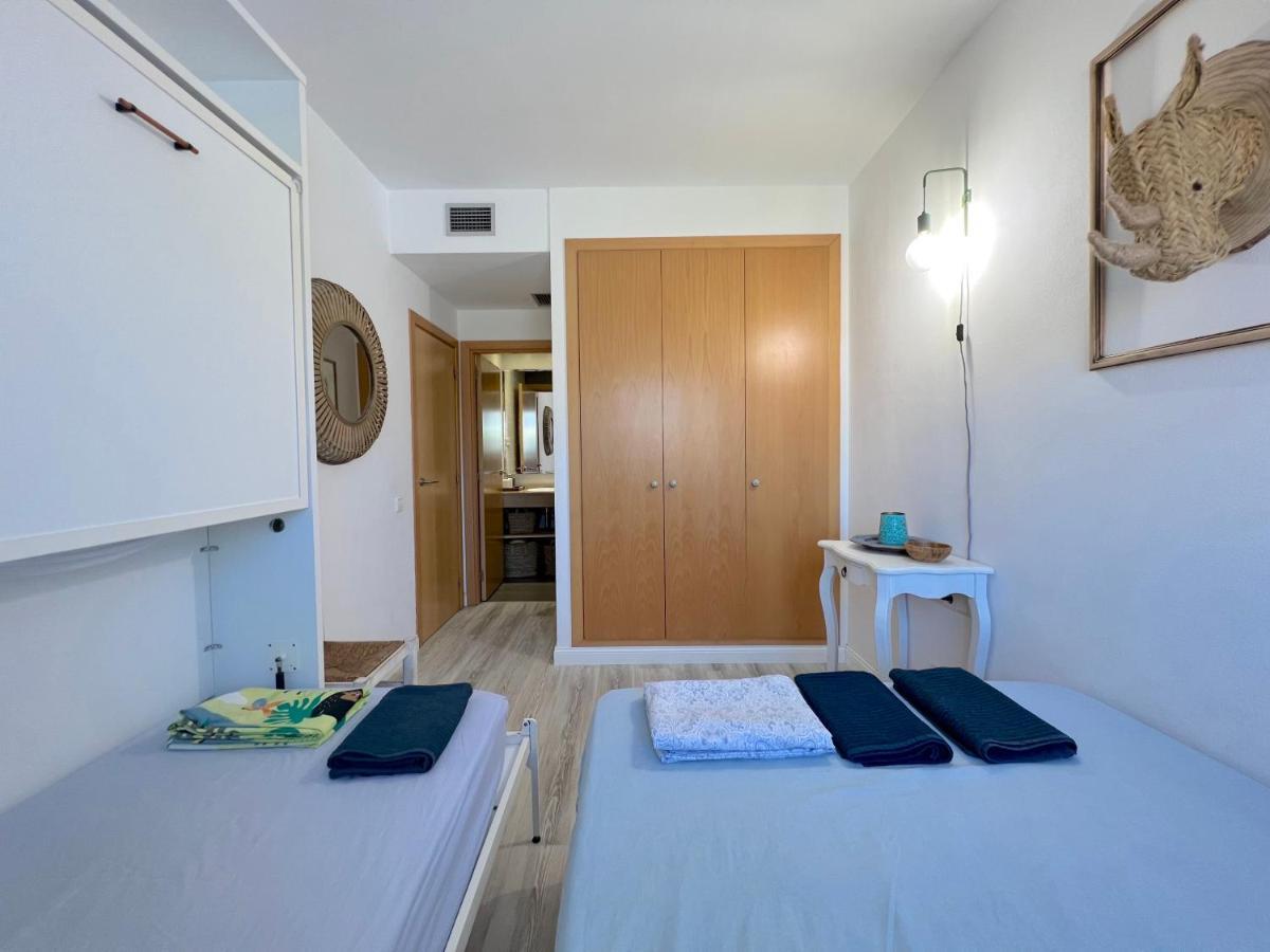 Coma-Ruga Beach Apartment ตาร์ราโกนา ภายนอก รูปภาพ